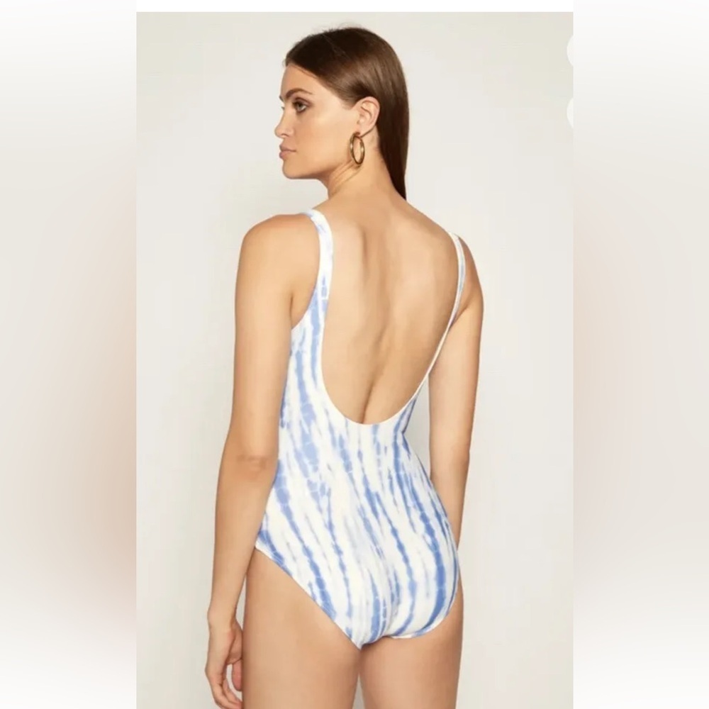 Michael Kors MK Pink/ White Tie-Dye Daydream Lace Up One Piece Swimsuit Size 10 - Picture 6 of 6